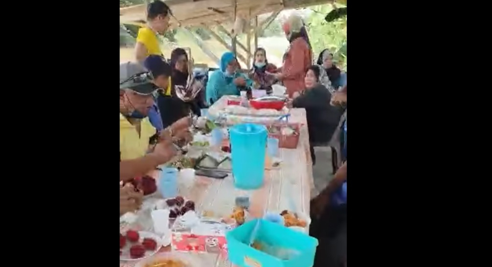 Covid-19: Viral video of villagers frolicking near Skudai river during lockdown gets Johor police’s attention (VIDEO)