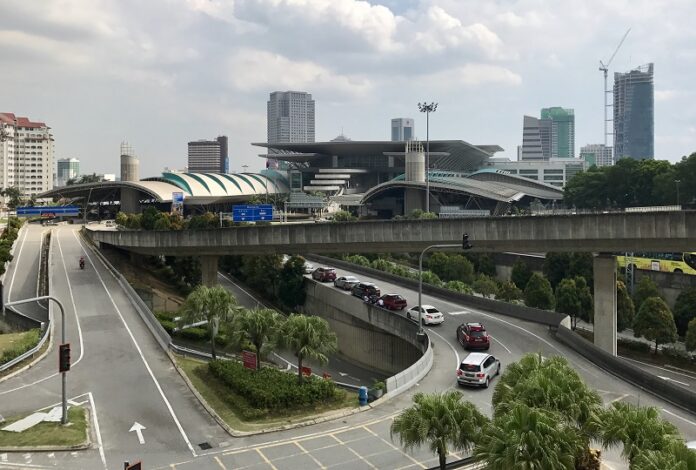 Health D-G: Travellers entering country via Johor must submit quarantine application seven days before arrival
