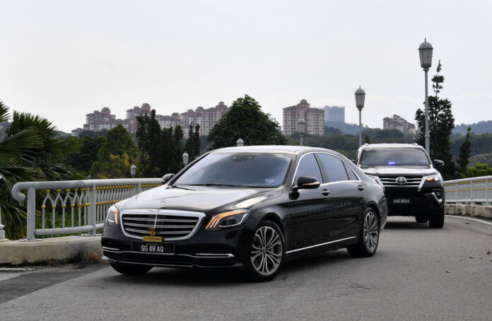 Perikatan and BN leaders arrive for meeting with PM in Putrajaya