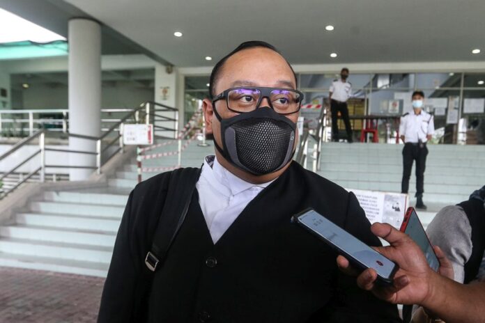 High Court allows adjournment of Zahid's corruption trial following scheduled surgery, but says must resume soonest