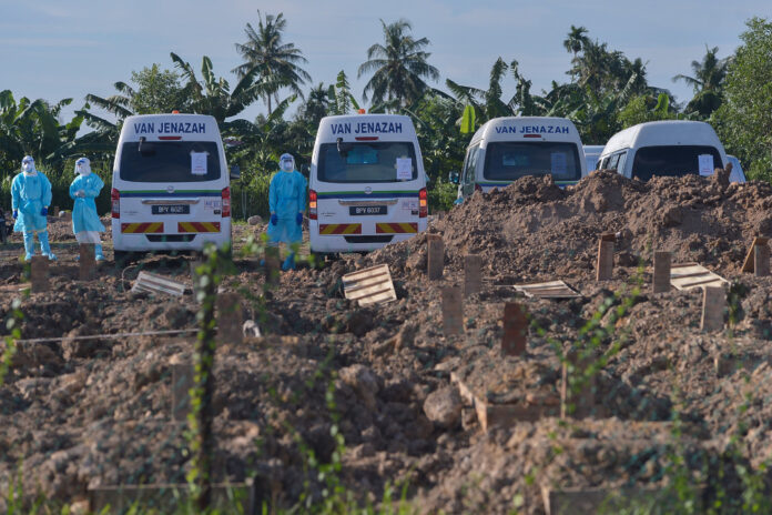 Covid-19: Kelantan records four to eight deaths daily after Aidiladha, says state health director
