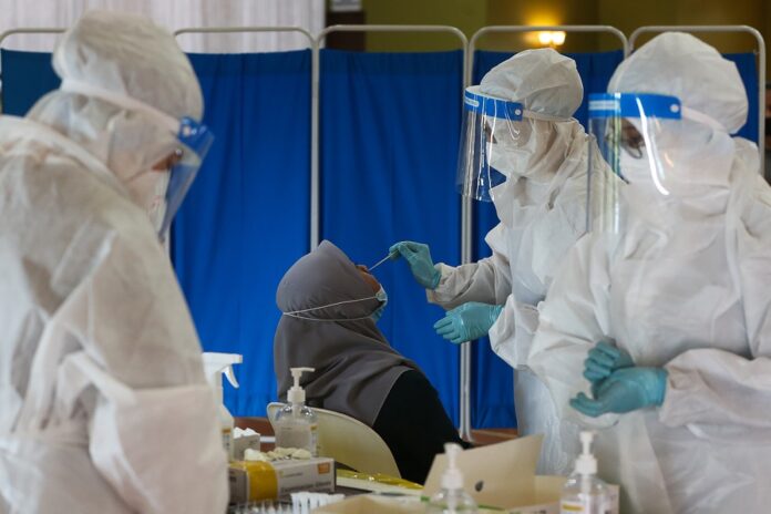 SDMC adviser urges public to act responsibly after Sarawak hits record high 1,216 new Covid-19 cases