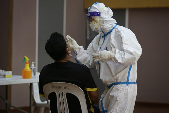 Dr Sim: Nearly 60pc of 1,155 new Covid-19 infections in Kuching yesterday detected through close contact tracing