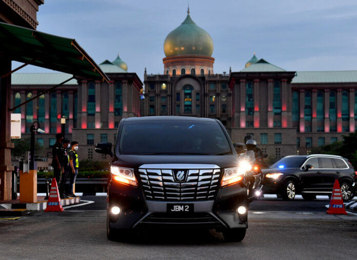 PM’s meeting with Perikatan and BN leaders concludes after three hours