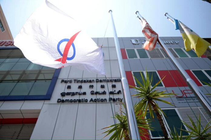 Report: DAP duo under fire for welcoming talks with Perikatan govt