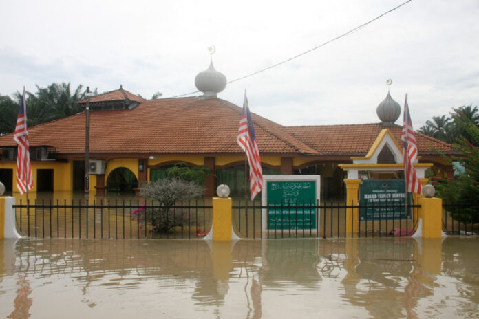 Social Welfare Dept: Slight drop in number of flood victims in Perak