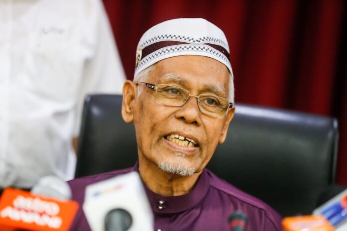 Amid calls for ban, Penang mufti says transgender people should ‘change appearance’ to enter mosques