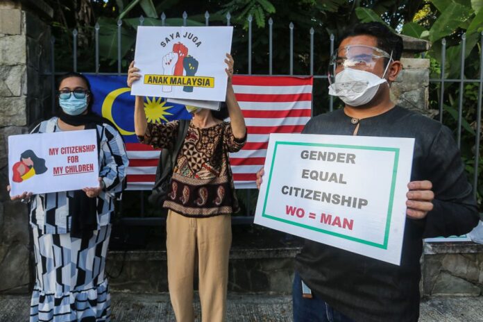 Citizenship for children born abroad to Malaysian mums: Court to hear govt’s stay application on Nov 15