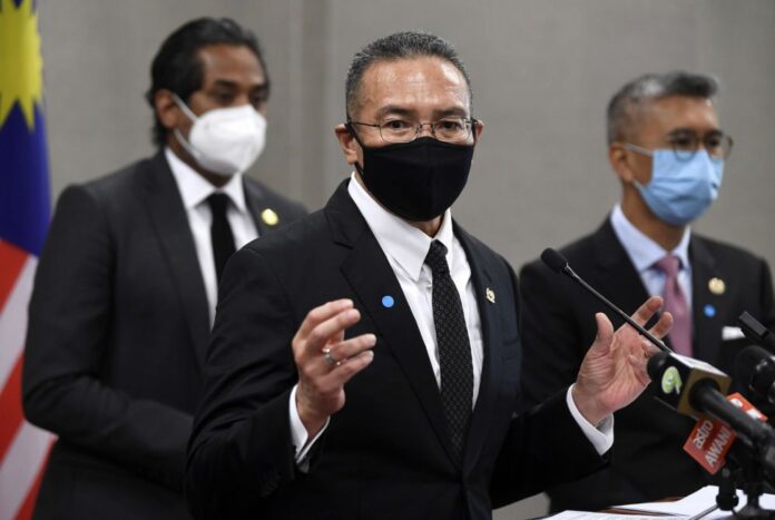 Hishammuddin: Govt to ensure better coordination on information delivery on Covid-19 SOP