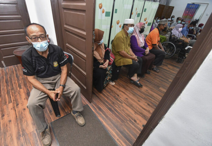 Covid-19: Sultan Muhammad V urges people in Kelantan to get vaccinated immediately