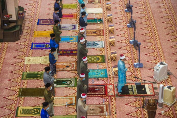 Putrajaya mosque explains Covid-19 quota system for Friday prayers after backlash