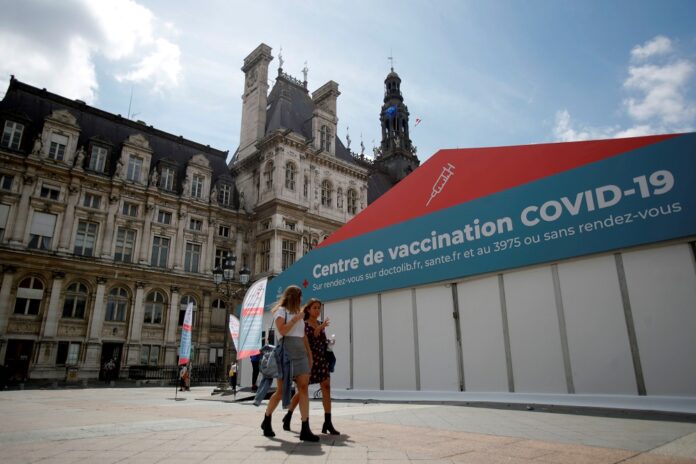 French parliament approves extension of Covid-19 health pass measures