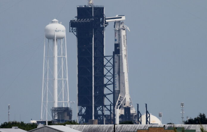 NASA, SpaceX delay ISS mission due to bad weather
