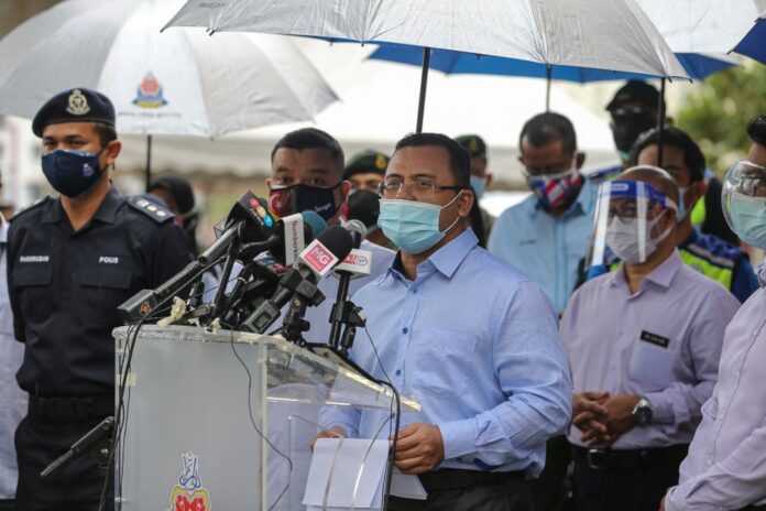 Selangor MB denies being on the take from illegal gambling syndicates within state