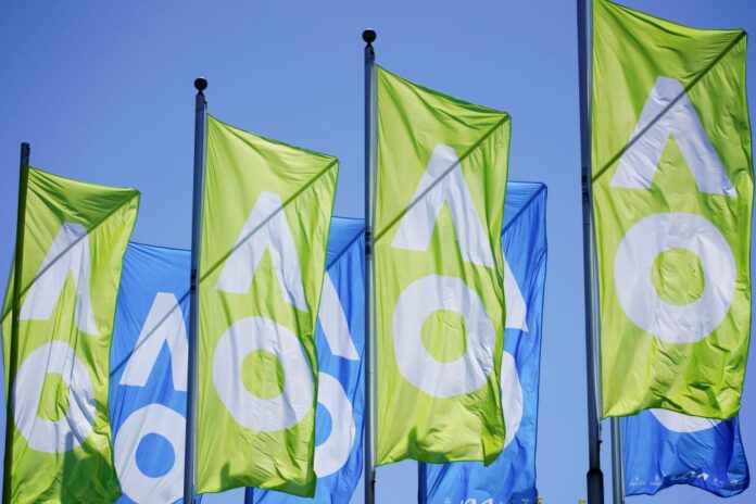 Report: Unvaccinated players can compete at Australian Open after quarantine