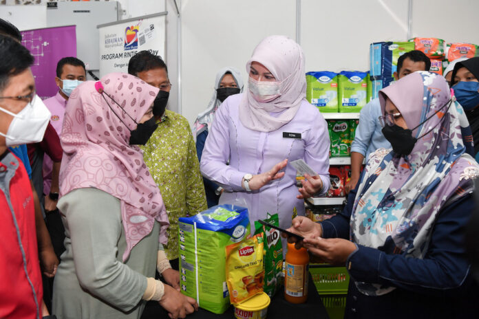 JKM's cashless assistance payment pilot project generates over RM300,000 transactions says women's minister