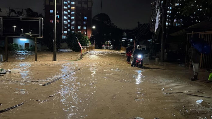Selangor Fire Department says several areas in Ampang hit by flash floods