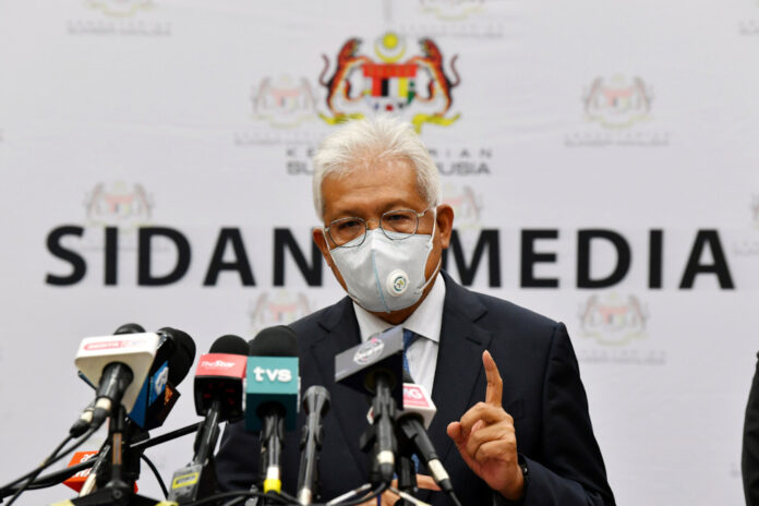 Home minister: Employers must immediately hire foreign workers under Labour Recalibration Programme