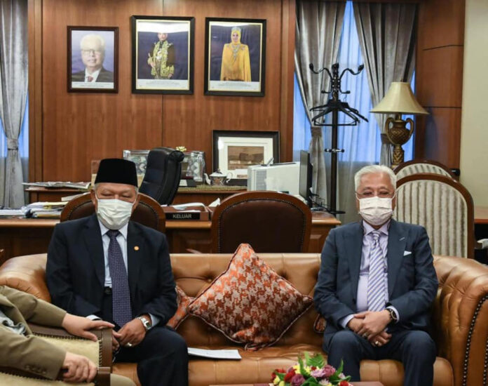 Ismail Sabri receives courtesy call from Kelantan MB