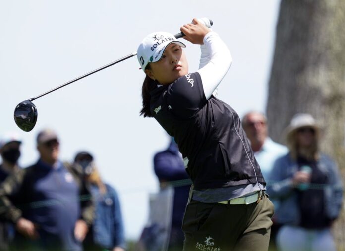 Ko Jin-young roars to LPGA Tour Championship title, Player of Year
