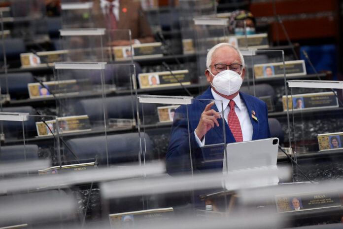 Najib claims Budget 2022 open to too many risks, will force govt to borrow more when future revenue uncertain