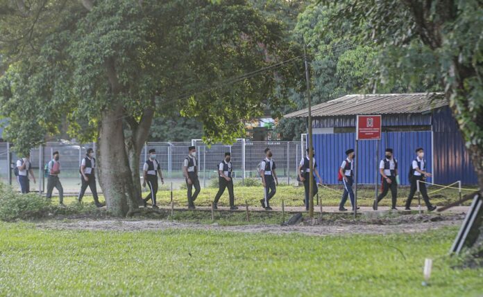 Education minister: Reopening of schools alongside Covid-19 well accepted, attendance above 85pc