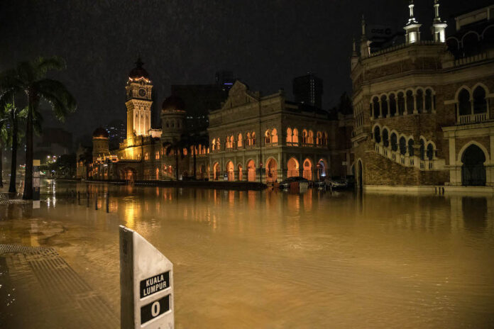 KTMB says floods disrupting Komuter service, intercity passenger and cargo train lines too
