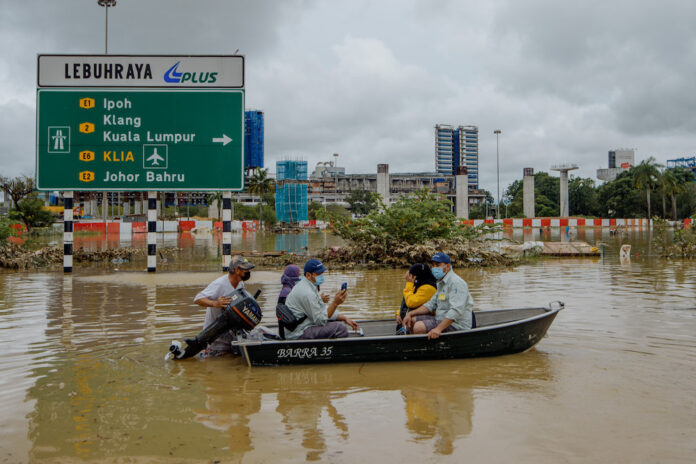 After floods, Air Selangor announces water cuts in 472 areas across Klang Valley, no timeline on when supply will resume