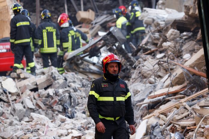 Pregnant nurse among seven dead in Sicily building collapse