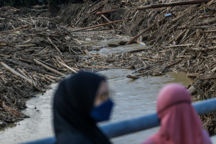 Number of flood evacuees drops in three states, rises in Terengganu