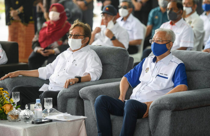 'Make right choice' to maintain good ties with Putrajaya, PM tells Sarawak voters ahead of polls