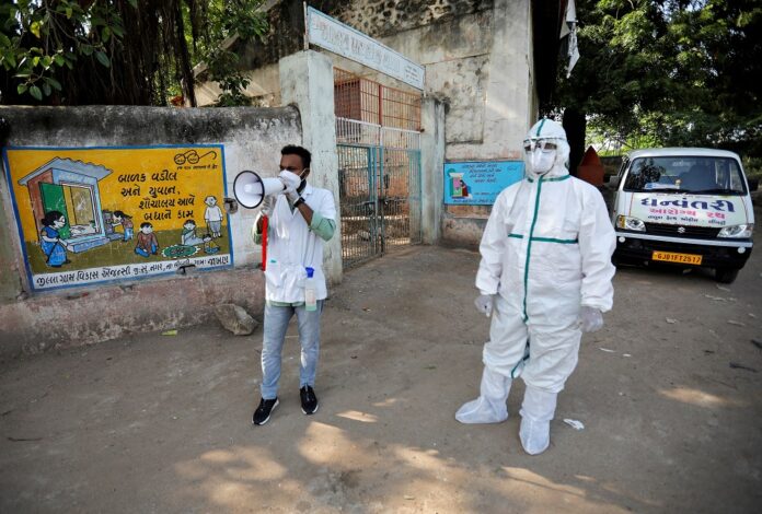 Covid-19: India reports 200 Omicron cases across 12 states