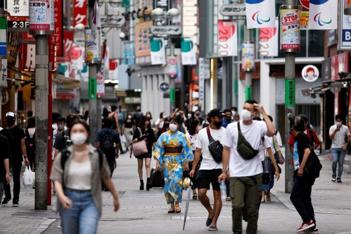 Japan to extend foreigner entry curb on Omicron concerns