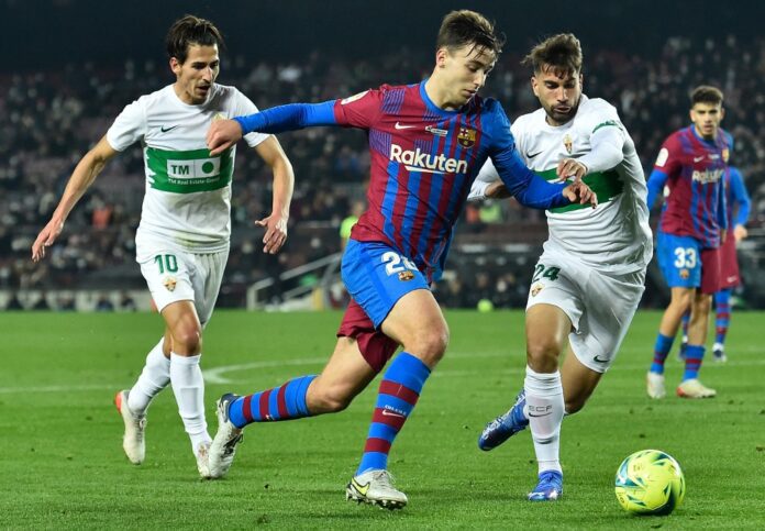 Barca's young guns deliver late win over Elche, Atletico undone by Sevilla