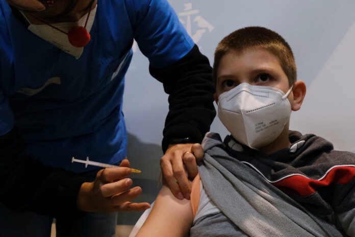 We wish you a merry vaccine! Lisbon starts inoculating children