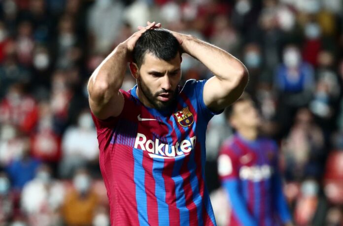 Barcelona's Aguero poised to retire with heart condition