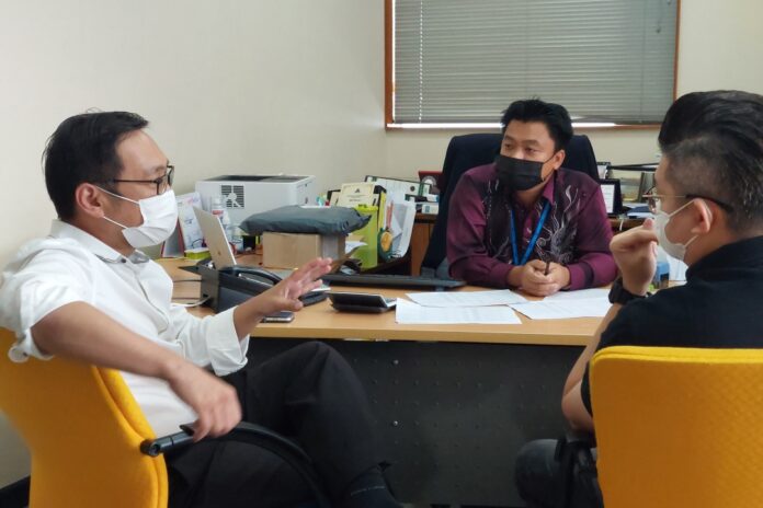 Stampin MP Chong urges Inland Revenue Board to expedite registration of business licences in Sarawak
