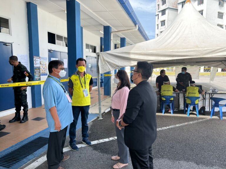 Help Kampung Muhibah, Kampung Masjid squatters, Sarawak DAP candidate tells state govt