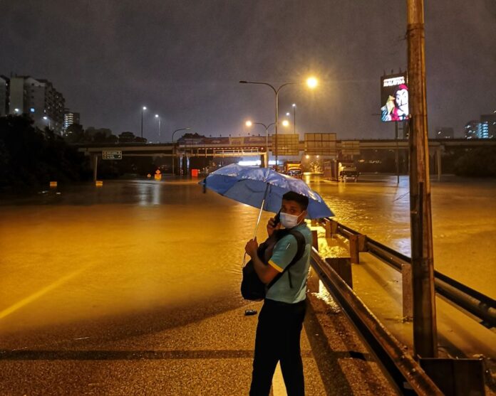 Chaos in Shah Alam with families stranded on roads, power supply disruptions as rain continues to wreak havoc