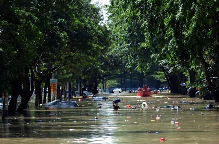 Search and rescue efforts focused on Taman Sri Muda, says minister