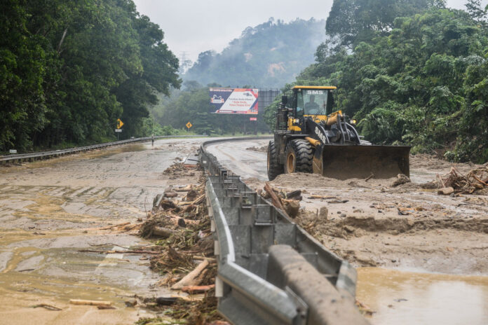 Two more deaths in Pahang today bring number of dead in Malaysia's floods to 39