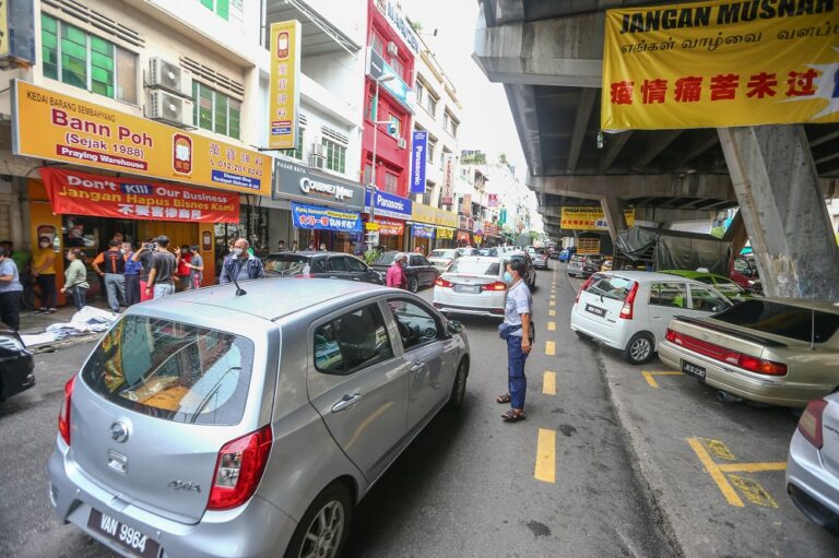 Pudu traders, led by DAP lawmaker and business groups, form action committee to protest Jalan Yew bridge expansion in KL