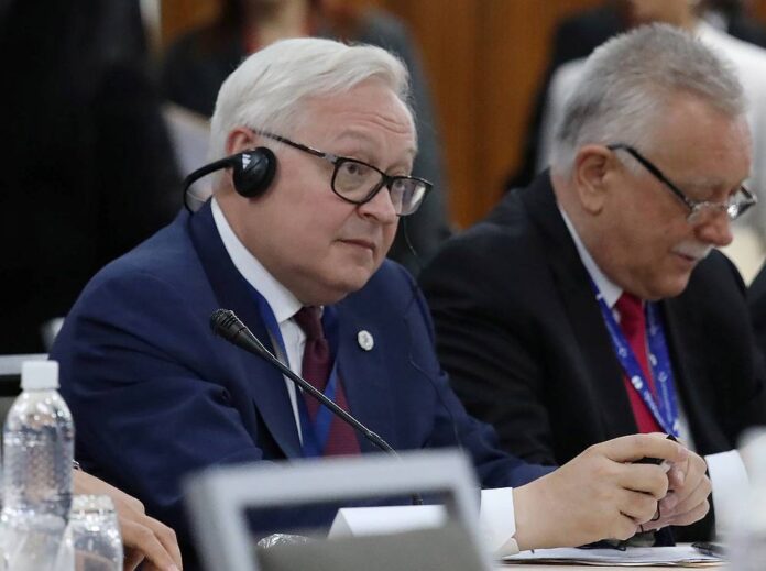 Russia demands talks on US, Nato containment amid Ukraine showdown