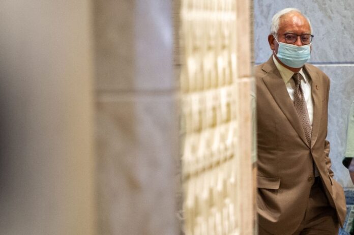 Najib to learn fate on SRC appeal today