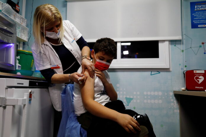 Israeli study finds fourth Covid-19 vaccine dose boosts antibodies five-fold, PM says