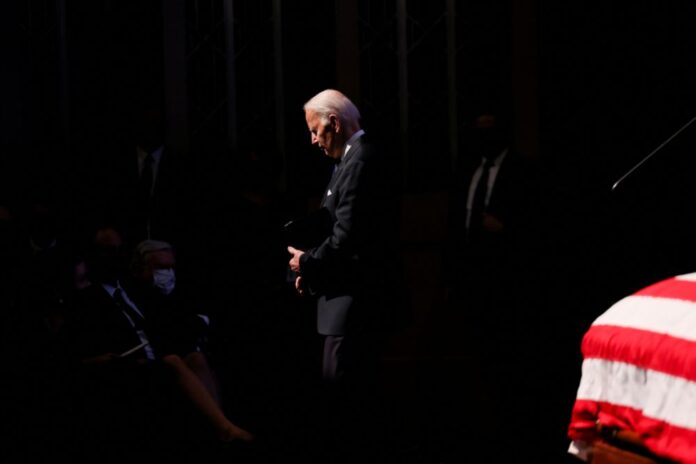 Biden, Obama laud former Senator Harry Reid at Nevada memorial service