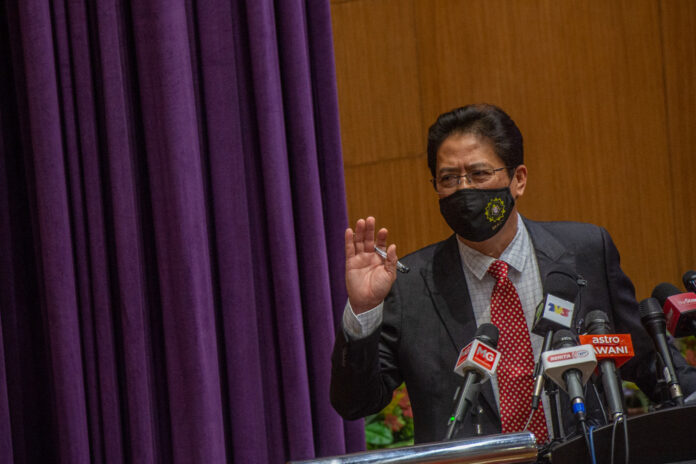 MACC chief breaks silence on stock ownership, says brother borrowed his share trading account