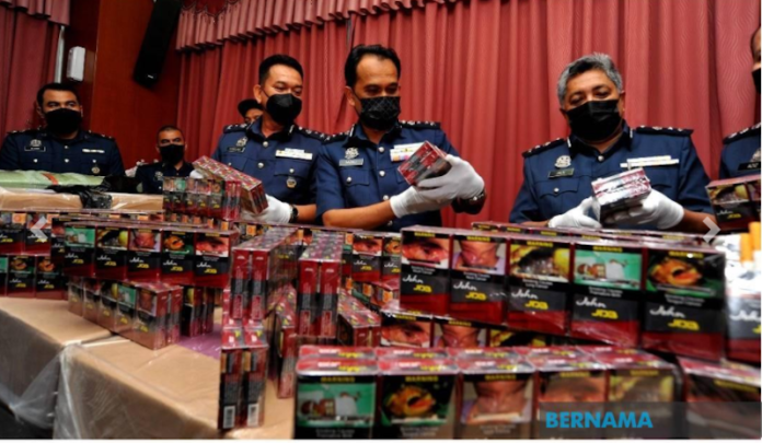 Customs Dept foils attempt to smuggle cigarettes worth RM8.71m in Johor