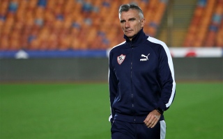كارتيرون يهدد الزمالك.. الراتب أو فسخ التعاقد!