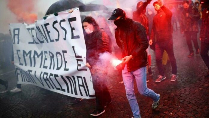 More than 100,000 march in France against Covid vaccine requirements